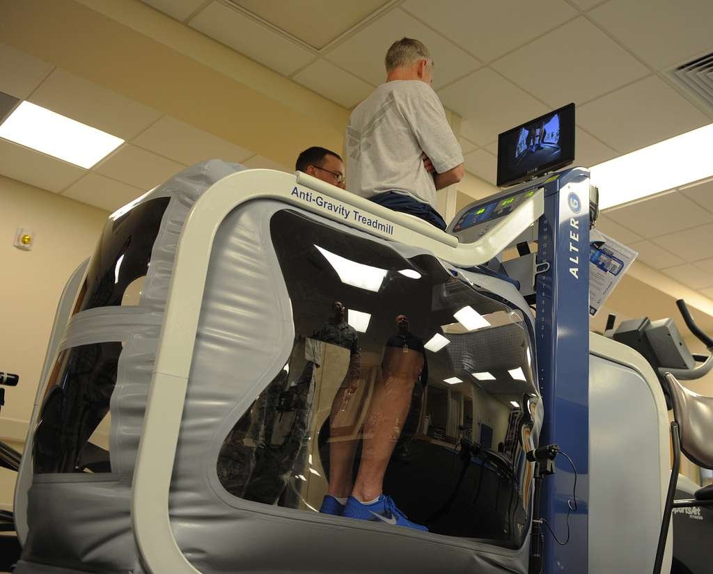 Run Pain-Free: Protect Knees on Treadmill!